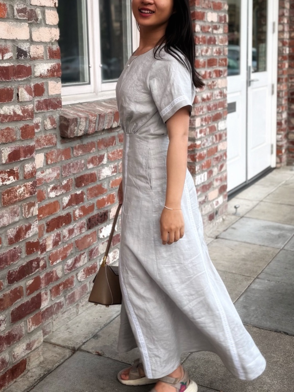Linen Maxi Dress with Lace Trim - Picture 4 of 5
